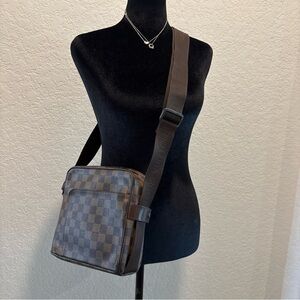 Louis Vuitton PM Ebene Brown Damier LV Shoulder Bag Olav